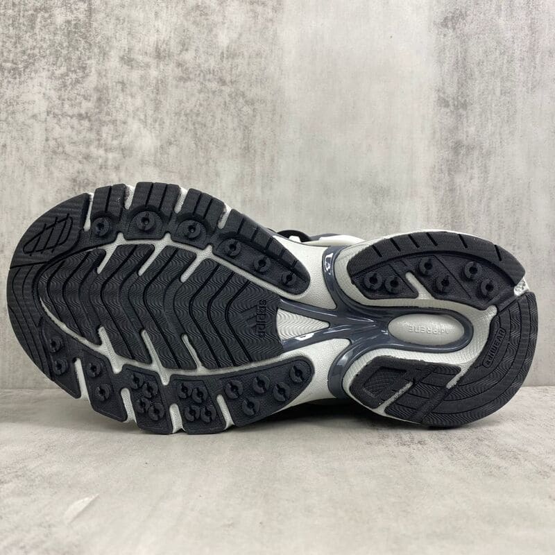 Pharrell Williams x Adidas Adistar Jellyfish Solid Grey