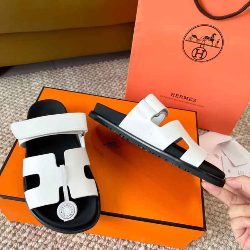 Sandália Hermès Chypre Preta/Branca