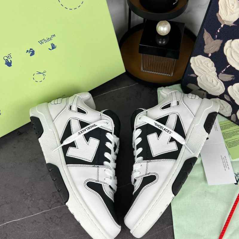Off-White Out of Office White Black