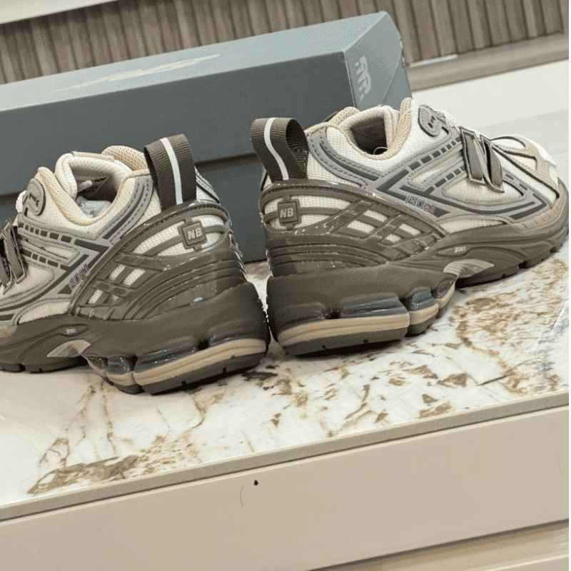 New Balance 1906R Rose Runner