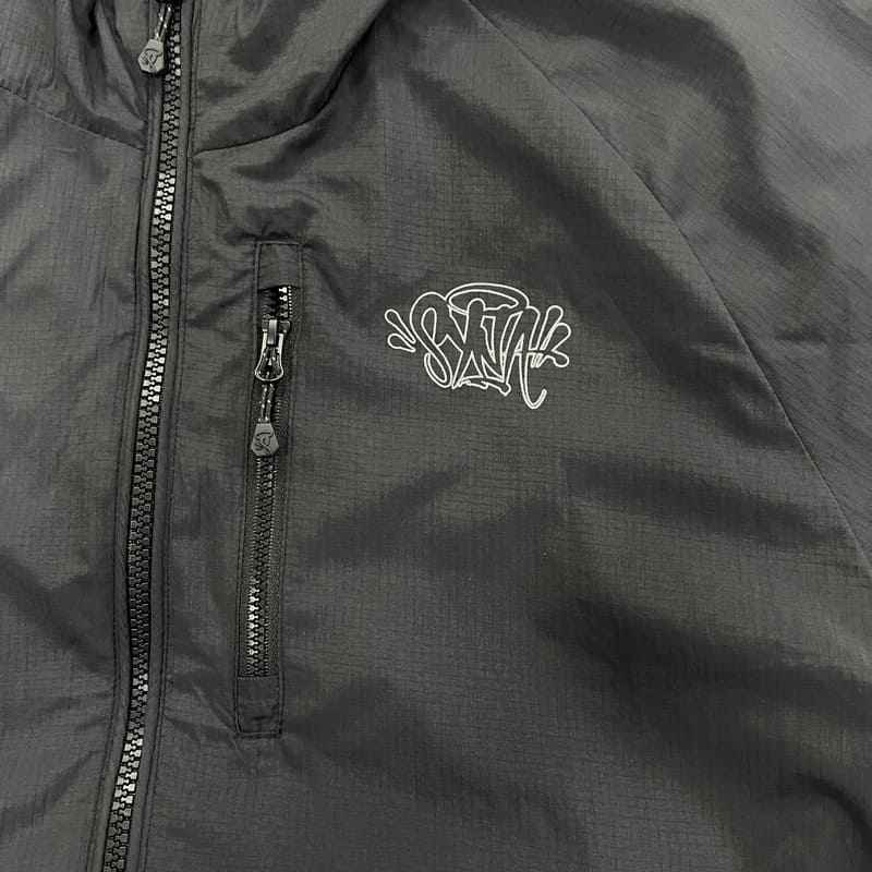 Jaqueta Synaworld Storm 'In My Bag' Preta