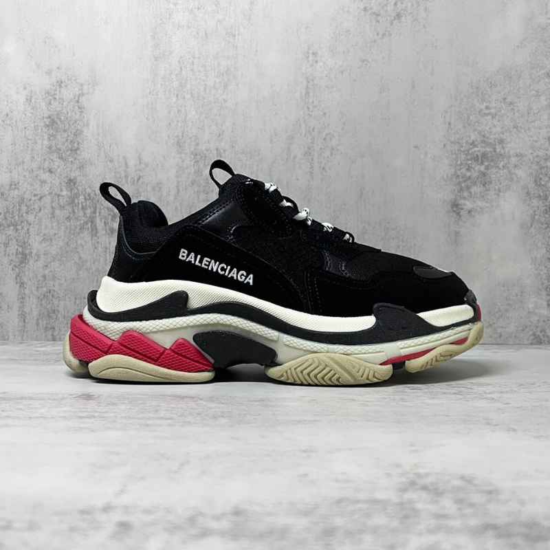 Balenciaga Triple S Black