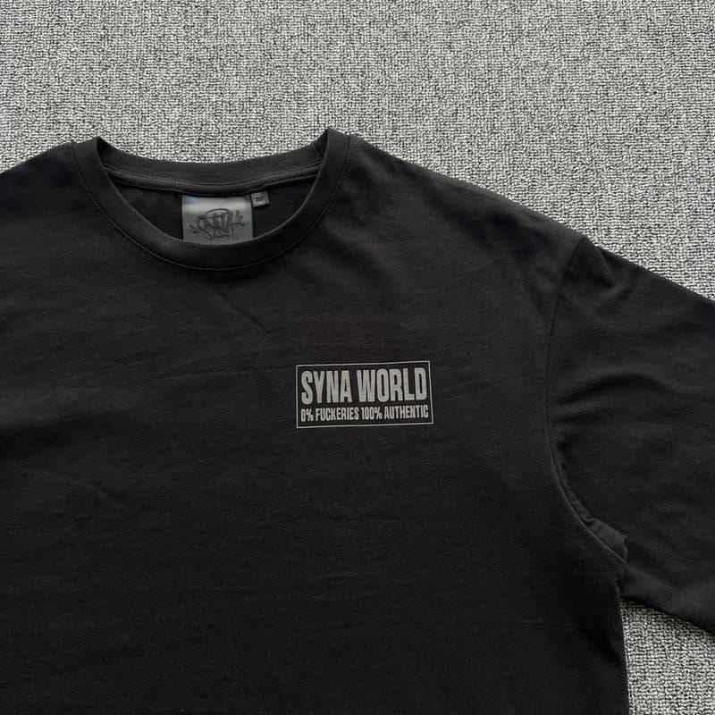 Camiseta Syna World Disclaimer Preta