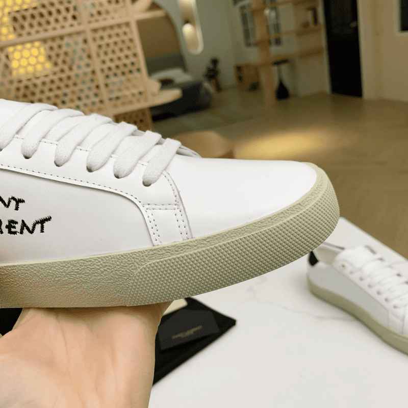 Saint Laurent Court Classic Sl 06