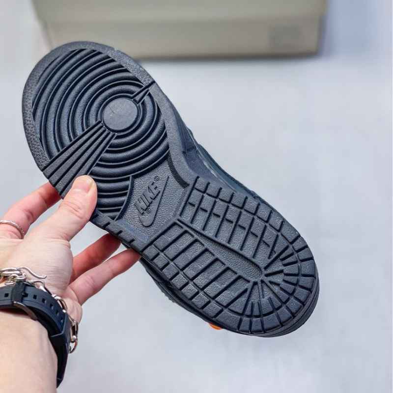 Supreme x Nike SB Dunk Low 94 Black