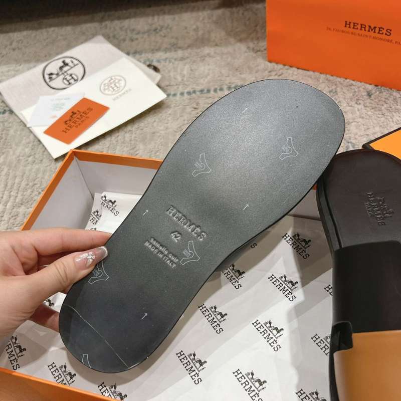 Sandália Hermès Izmir Sandal Black Brown