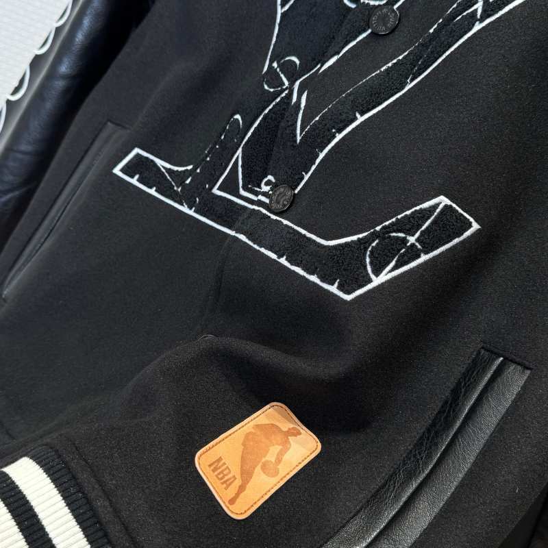 Jaqueta Louis Vuitton x NBA Leather Preta