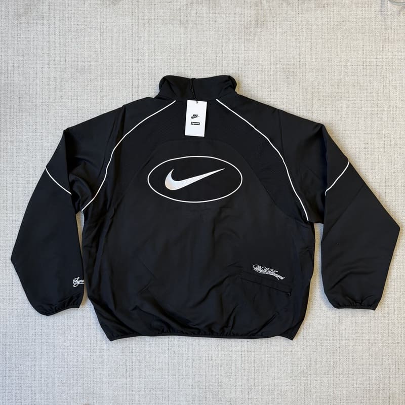 Jaqueta Supreme x Nike Track Black