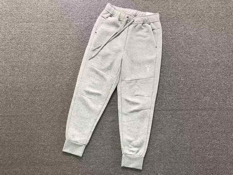 Conjunto Nike tech Fleece Kobe Bryant Cinza
