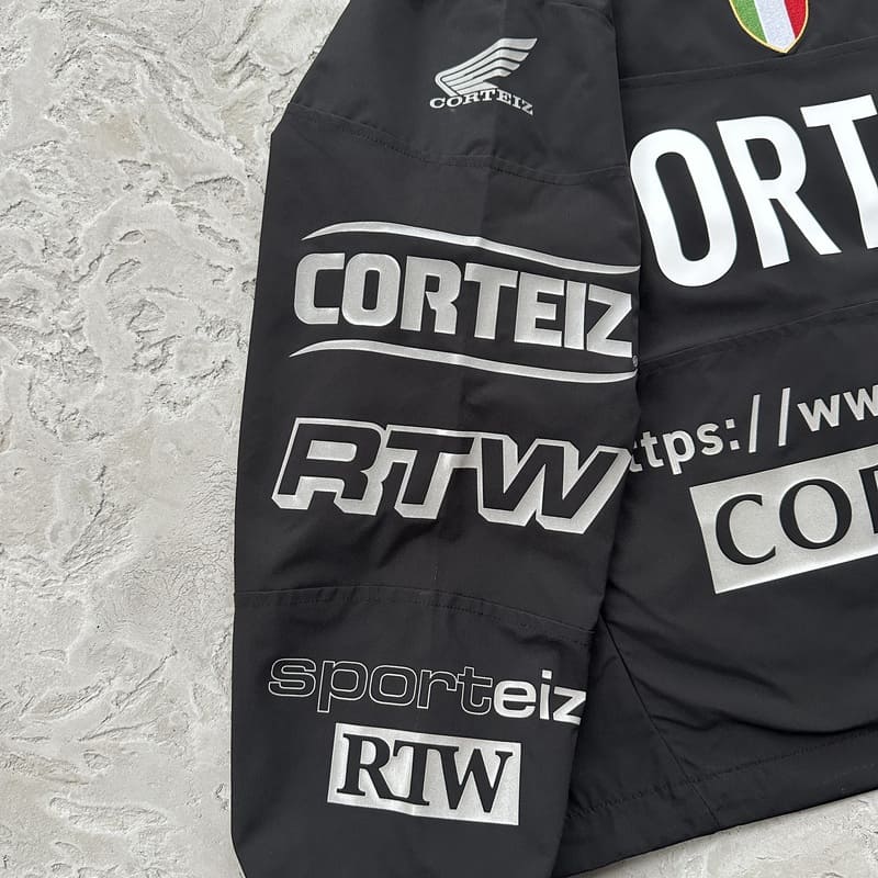 Corteiz Sponsors Training Pullover Black