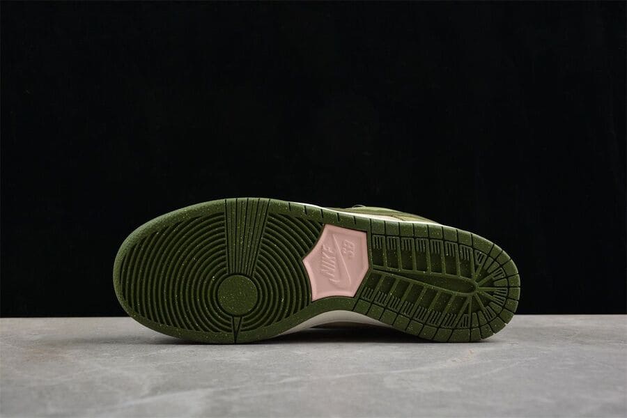 Nike Dunk Low x Yuto Horigome Matcha