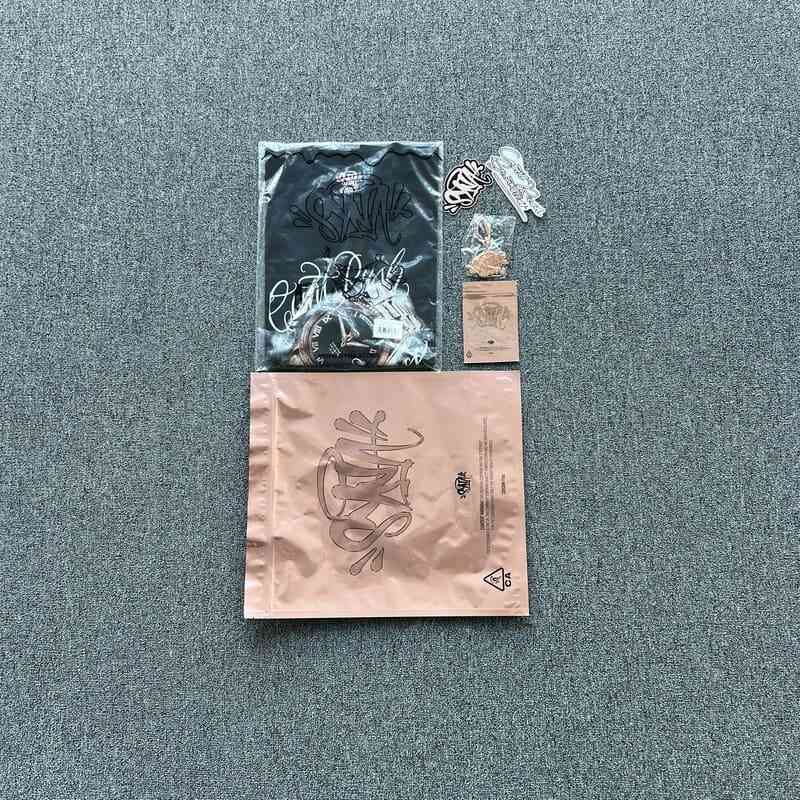 Camiseta Syna World "Can’t Rush Greatness" Preta