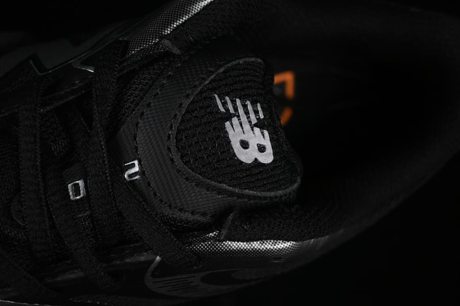 New Balance 2000 Black Grey