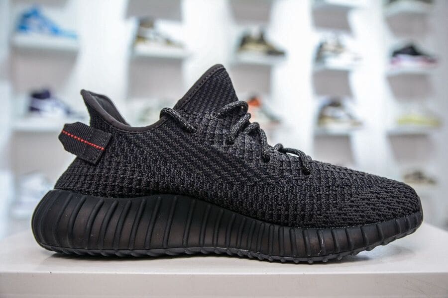 Adidas Yeezy 350 V2 Black Static